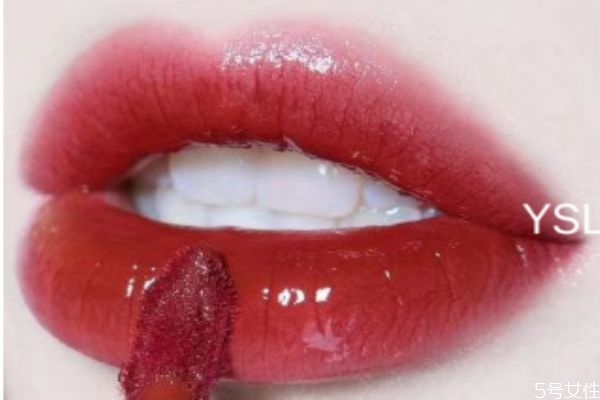 ysl唇釉613是什么顏色 ysl黑管水光唇釉613適合黃皮嗎 ysl唇釉613是什么顏色 ysl黑管水光唇釉613適合黃皮嗎