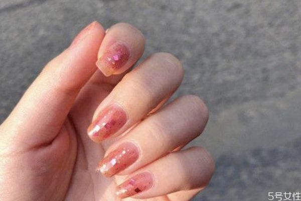 悅詩風(fēng)吟指甲油熱門色 悅詩風(fēng)吟指甲油色號(hào)推薦 悅詩風(fēng)吟指甲油熱門色 悅詩風(fēng)吟指甲油色號(hào)推薦