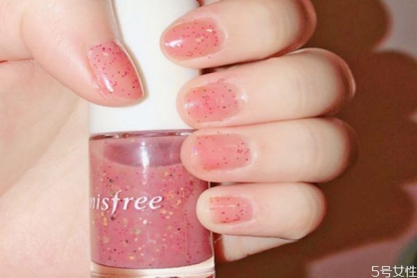 悅詩風(fēng)吟指甲油熱門色 悅詩風(fēng)吟指甲油色號(hào)推薦 悅詩風(fēng)吟指甲油熱門色 悅詩風(fēng)吟指甲油色號(hào)推薦