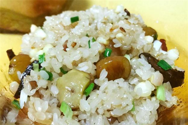 糯米飯能天天吃嗎 吃糯米飯會便秘嗎 糯米飯能天天吃嗎 吃糯米飯會便秘嗎