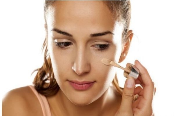 怎么化妝比較服帖 可以讓底妝不浮粉的小技巧 怎么化妝比較服帖 可以讓底妝不浮粉的小技巧