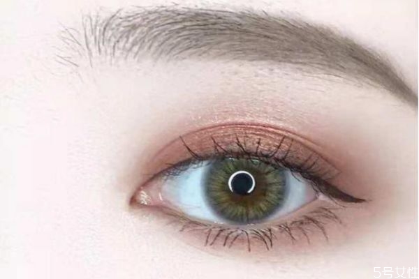 怎么畫眼妝顯得溫柔 如何畫一個(gè)溫柔的妝 怎么畫眼妝顯得溫柔 如何畫一個(gè)溫柔的妝