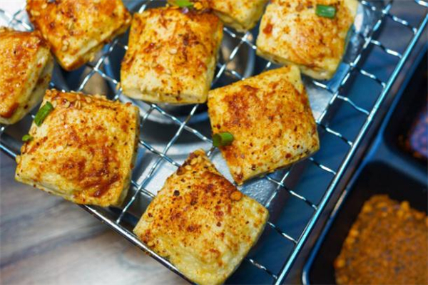 包漿豆腐怎么炸不會(huì)爛 包漿豆腐好吃嗎 包漿豆腐怎么炸不會(huì)爛 包漿豆腐好吃嗎