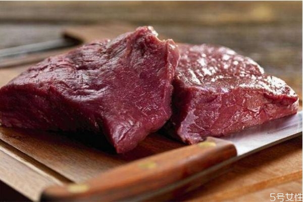 鹿肉有什么營(yíng)養(yǎng)價(jià)值呢 吃鹿肉的好處有什么呢 鹿肉有什么營(yíng)養(yǎng)價(jià)值呢 吃鹿肉的好處有什么呢