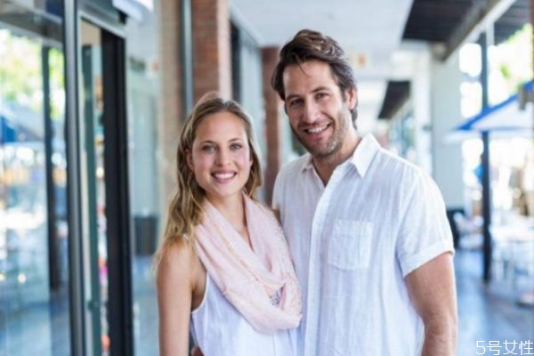 女朋友生日送什么禮物好 送女朋友禮物排行榜 女朋友生日送什么禮物好 送女朋友禮物排行榜