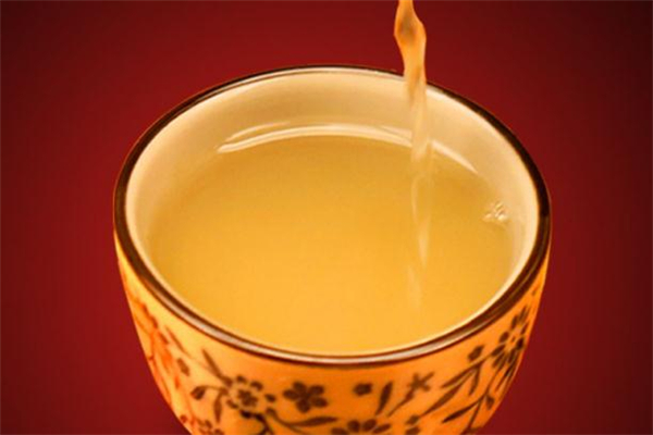 黃酒開封一年還能喝嗎 喝了過期黃酒會怎樣 黃酒開封一年還能喝嗎 喝了過期黃酒會怎樣