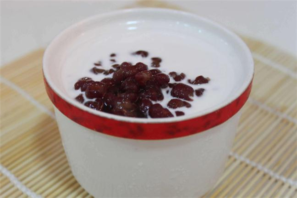 雙皮奶可以用奶粉做嗎 雙皮奶怎么用奶粉做 雙皮奶可以用奶粉做嗎 雙皮奶怎么用奶粉做