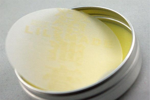 豬油膏適合什么年齡段 豬油膏是護(hù)膚品嗎 豬油膏適合什么年齡段 豬油膏是護(hù)膚品嗎