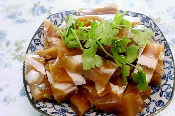 豬皮的熱量高嗎 吃豬皮會長胖嗎 豬皮的熱量高嗎 吃豬皮會長胖嗎