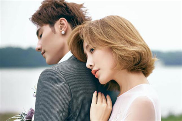 愛情中太主動算卑微嗎 愛情中太主動容易受傷嗎 愛情中太主動算卑微嗎 愛情中太主動容易受傷嗎