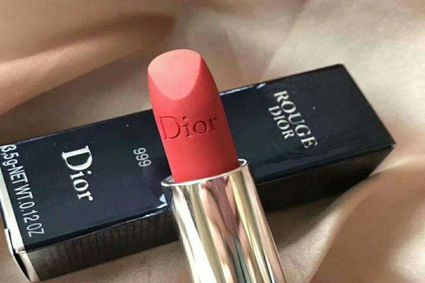 dior999啞光和滋潤包裝區(qū)別 迪奧999啞光和滋潤哪個(gè)好 dior999啞光和滋潤包裝區(qū)別 迪奧999啞光和滋潤哪個(gè)好
