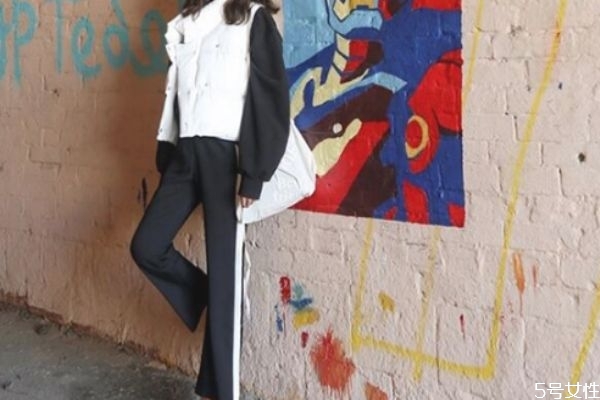 羽絨背心什么時候穿 羽絨背心適合多少度穿 羽絨背心什么時候穿 羽絨背心適合多少度穿