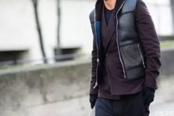 羽絨背心什么時候穿 羽絨背心適合多少度穿 羽絨背心什么時候穿 羽絨背心適合多少度穿