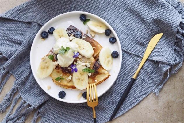 香蕉煎餅的熱量高嗎 香蕉煎餅吃了會(huì)胖嗎 香蕉煎餅的熱量高嗎 香蕉煎餅吃了會(huì)胖嗎