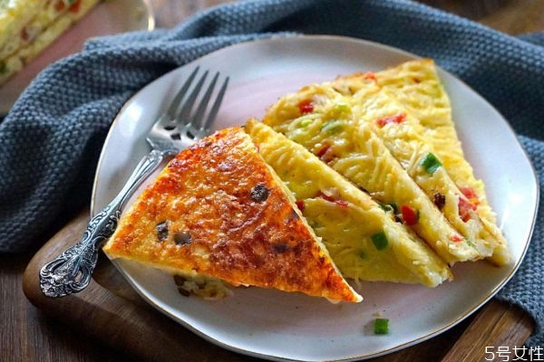 寶寶早餐餅做法有什么呢 如何簡單做寶寶的早餐餅?zāi)? alt=