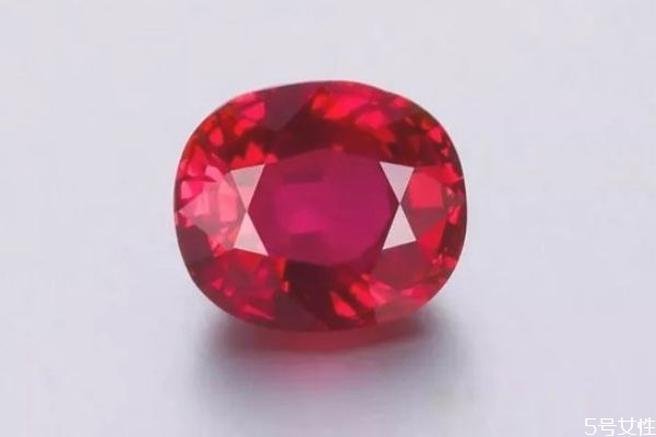 紅寶石有哪些品種 紅寶石產(chǎn)地品質(zhì)差異詳細介紹 紅寶石有哪些品種 紅寶石產(chǎn)地品質(zhì)差異詳細介紹