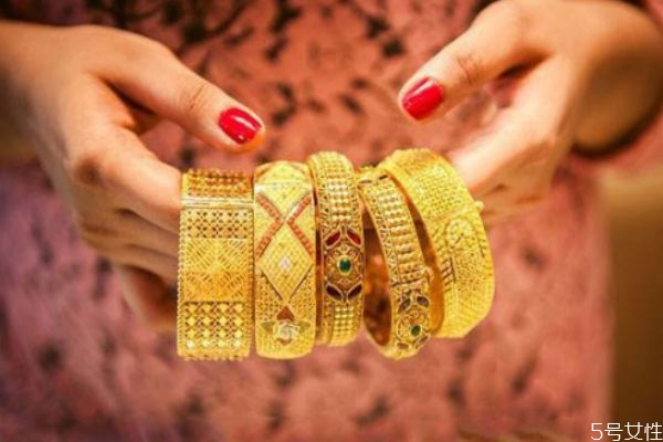 黃金飾品品牌有哪些 金首飾有哪些品牌好 黃金飾品品牌有哪些 金首飾有哪些品牌好