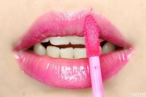 唇釉為什么會變粘稠 唇釉變粘稠是過期了嗎 唇釉為什么會變粘稠 唇釉變粘稠是過期了嗎