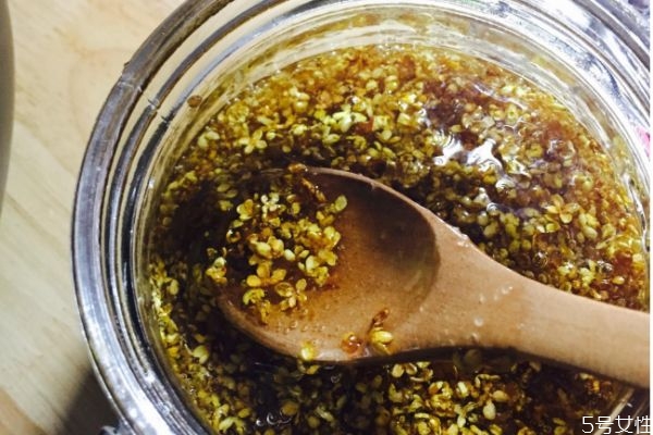 自制桂花蜜的做法 自制桂花蜜可以放得多久 自制桂花蜜的做法 自制桂花蜜可以放得多久