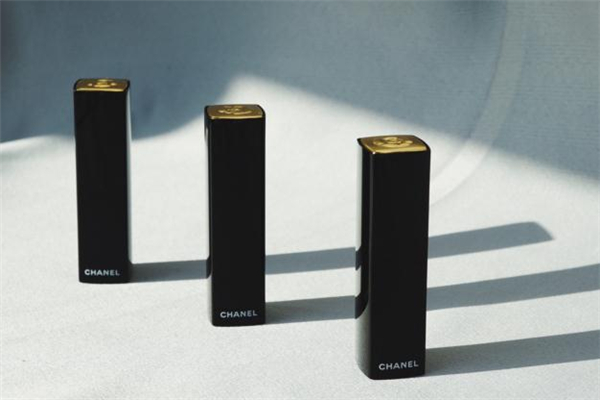 香奈兒627口紅怎么樣 國內(nèi)柜臺有香奈兒627嗎 香奈兒627口紅怎么樣 國內(nèi)柜臺有香奈兒627嗎