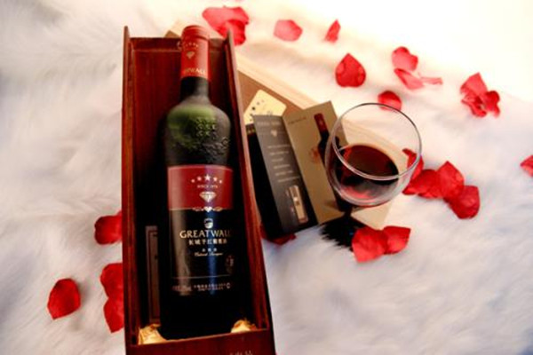 乙肝患者能喝酒嗎 紅酒對乙肝患者有什么影響 乙肝患者能喝酒嗎 紅酒對乙肝患者有什么影響