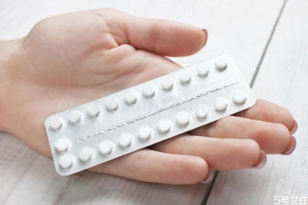 一個(gè)月能吃兩次緊急避孕藥嗎 吃避孕藥要注意什么 一個(gè)月能吃兩次緊急避孕藥嗎 吃避孕藥要注意什么