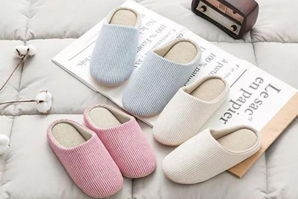 怎么看鞋子的保暖效果好不好 拖鞋鞋底哪種材料好 怎么看鞋子的保暖效果好不好 拖鞋鞋底哪種材料好