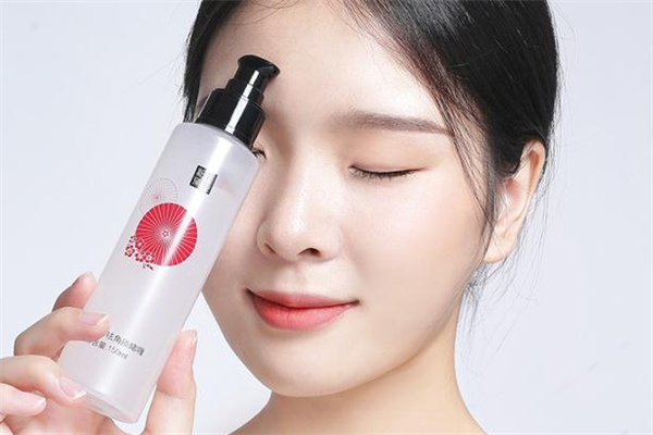 美康粉黛去角質(zhì)啫喱怎么樣 美康粉黛去角質(zhì)啫喱好用嗎 美康粉黛去角質(zhì)啫喱怎么樣 美康粉黛去角質(zhì)啫喱好用嗎