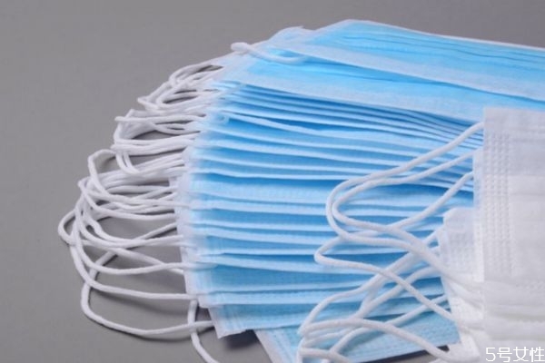 醫(yī)用外科口罩和一次性口罩的區(qū)別 醫(yī)用外科口罩使用方法 醫(yī)用外科口罩和一次性口罩的區(qū)別 醫(yī)用外科口罩使用方法