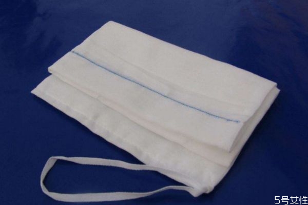 醫(yī)用外科口罩普通藥店可以買嗎 醫(yī)用外科口罩多久換一次 醫(yī)用外科口罩普通藥店可以買嗎 醫(yī)用外科口罩多久換一次