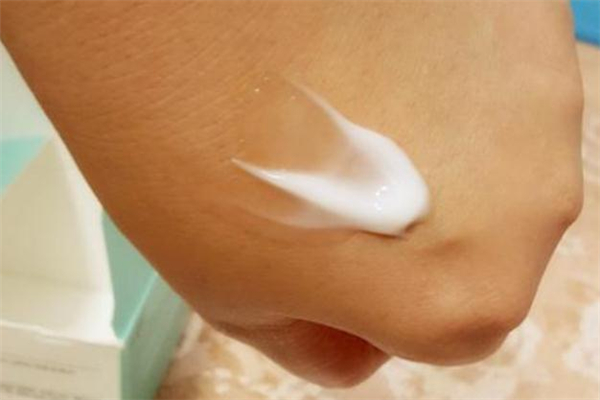 艾珂薇n4面霜成分 艾珂薇n4面霜孕婦可以用嗎 艾珂薇n4面霜成分 艾珂薇n4面霜孕婦可以用嗎