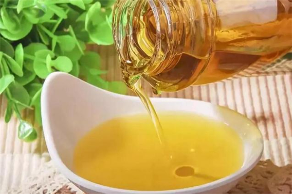 花生油可以長期吃嗎 花生油長期吃有害嗎 花生油可以長期吃嗎 花生油長期吃有害嗎