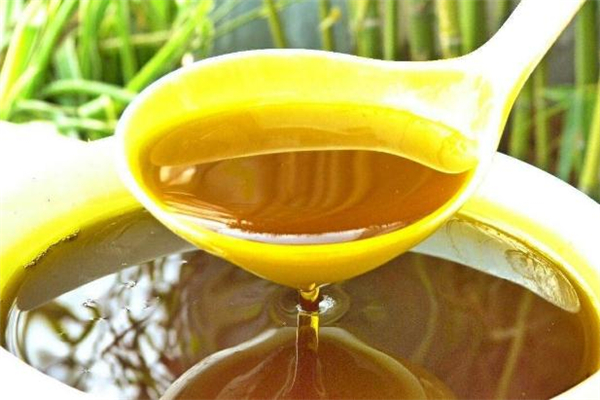 花生油是什么味道 花生油是發(fā)物嗎 花生油是什么味道 花生油是發(fā)物嗎