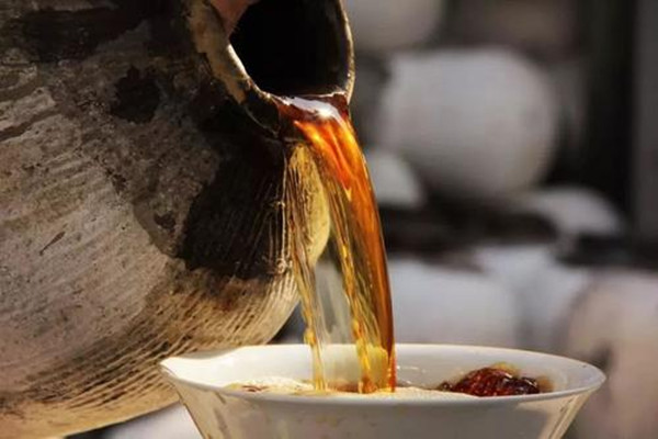 血糖偏高的人適合喝黃酒嗎 血糖高喝黃酒好嗎 血糖偏高的人適合喝黃酒嗎 血糖高喝黃酒好嗎