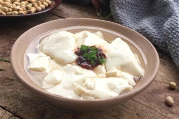 內(nèi)酯豆腐腦熱量高嗎 內(nèi)酯豆腐腦可以多吃嗎 內(nèi)酯豆腐腦熱量高嗎 內(nèi)酯豆腐腦可以多吃嗎