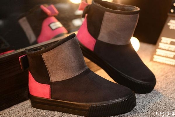 雪地靴中筒和短筒哪個好 雪地靴選購指南 雪地靴中筒和短筒哪個好 雪地靴選購指南