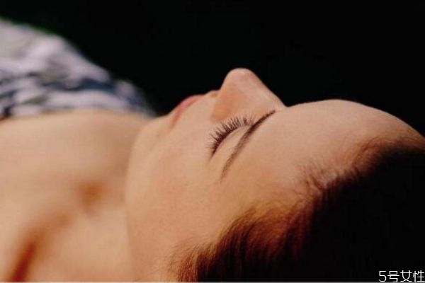 如何徹底清理毛孔垃圾 臉部護理的注意 如何徹底清理毛孔垃圾 臉部護理的注意