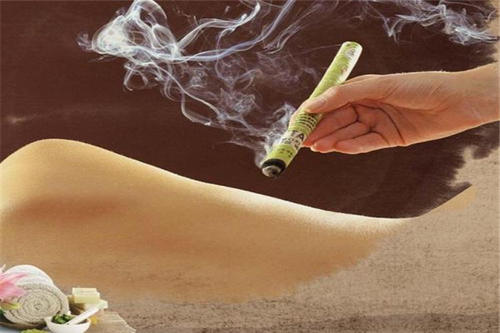 為什么艾灸涌泉穴會上火 氣虛可以艾灸哪個穴位 為什么艾灸涌泉穴會上火 氣虛可以艾灸哪個穴位