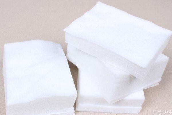 化妝棉敷臉能天天敷嗎 化妝棉的使用壽命 化妝棉敷臉能天天敷嗎 化妝棉的使用壽命