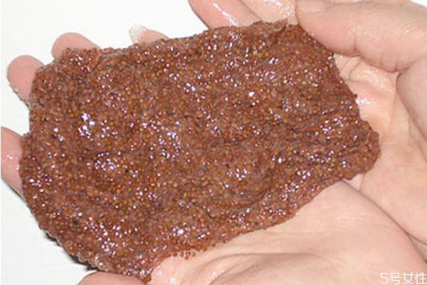 海藻面膜后還用做貼片面膜嗎 海藻面膜怎么調(diào)和 海藻面膜后還用做貼片面膜嗎 海藻面膜怎么調(diào)和