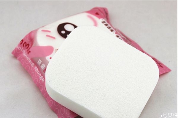 洗臉撲如何改變成粉撲 洗臉撲能不能當粉撲使用 洗臉撲如何改變成粉撲 洗臉撲能不能當粉撲使用