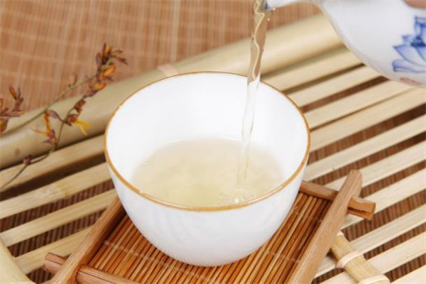 白茶是涼性的嗎 白茶是綠茶嗎 白茶是涼性的嗎 白茶是綠茶嗎