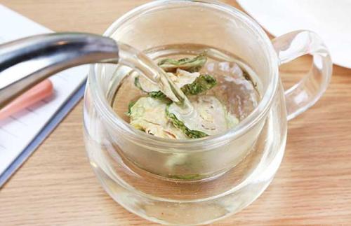 苦瓜干泡水能降高血壓嗎 決明子苦瓜蜂蜜茶怎么做 苦瓜干泡水能降高血壓嗎 決明子苦瓜蜂蜜茶怎么做