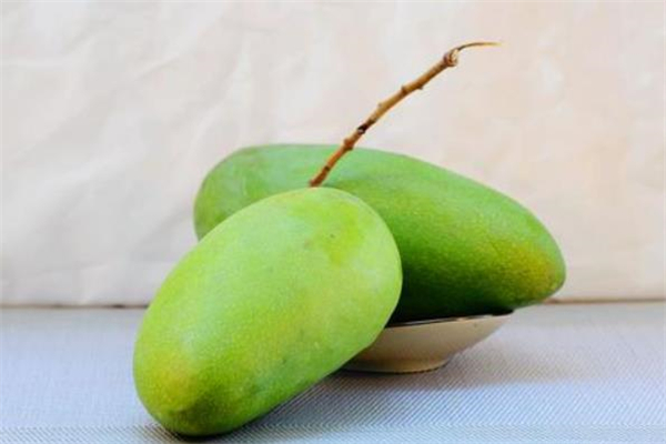 青芒可以吃生的嗎 青芒可以帶皮吃嗎 青芒可以吃生的嗎 青芒可以帶皮吃嗎