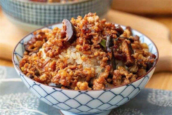 糯米飯可以吃冷的嗎 糯米飯可以當(dāng)米飯吃嗎 糯米飯可以吃冷的嗎 糯米飯可以當(dāng)米飯吃嗎