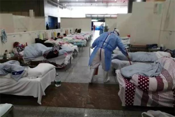 雨水里有病毒嗎 病毒在晴天還是雨天容易傳播 雨水里有病毒嗎 病毒在晴天還是雨天容易傳播