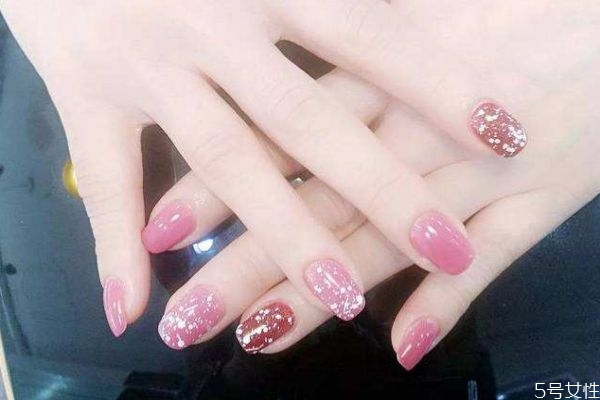 甲油膠氣味有毒嗎 有氣味的指甲油有毒嗎 甲油膠氣味有毒嗎 有氣味的指甲油有毒嗎