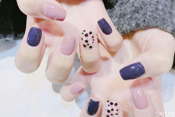 怎么樣卸掉芭比膠美甲 芭比膠美甲卸除方法 怎么樣卸掉芭比膠美甲 芭比膠美甲卸除方法