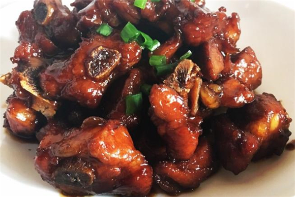 可樂(lè)排骨的做法 可樂(lè)排骨的熱量高嗎 可樂(lè)排骨的做法 可樂(lè)排骨的熱量高嗎