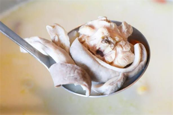 胡椒豬肚湯孕婦能喝嗎 胡椒豬肚湯適合什么人喝 胡椒豬肚湯孕婦能喝嗎 胡椒豬肚湯適合什么人喝